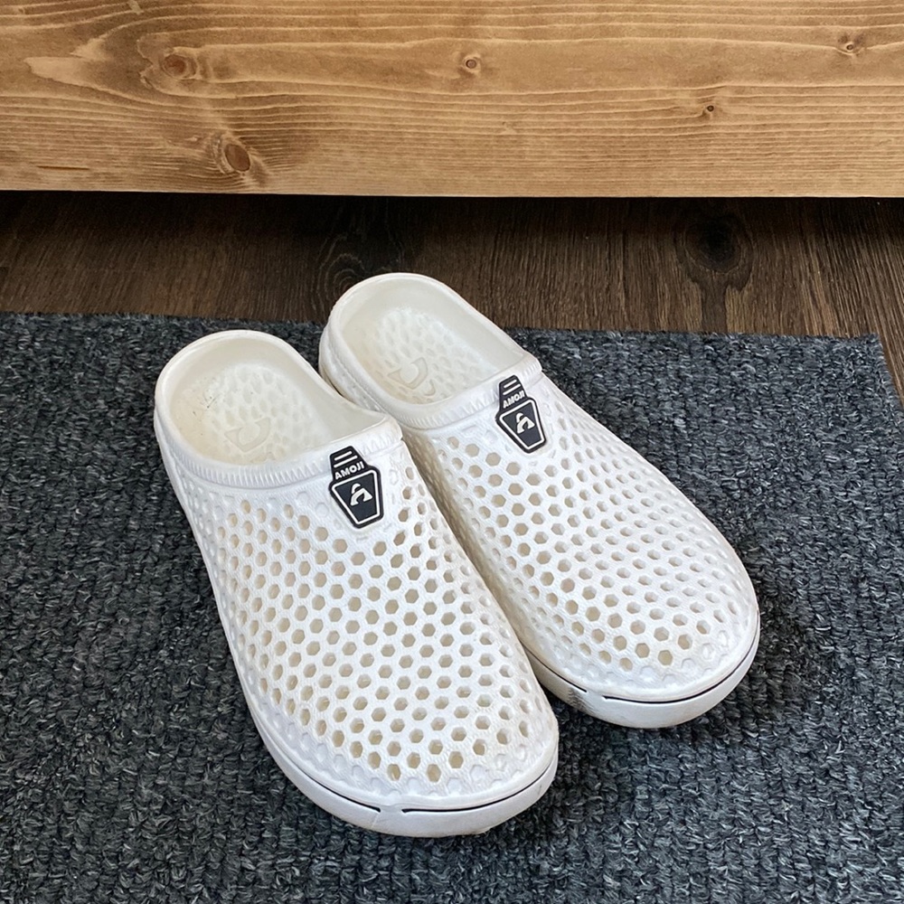 Amoji Rubber Clog